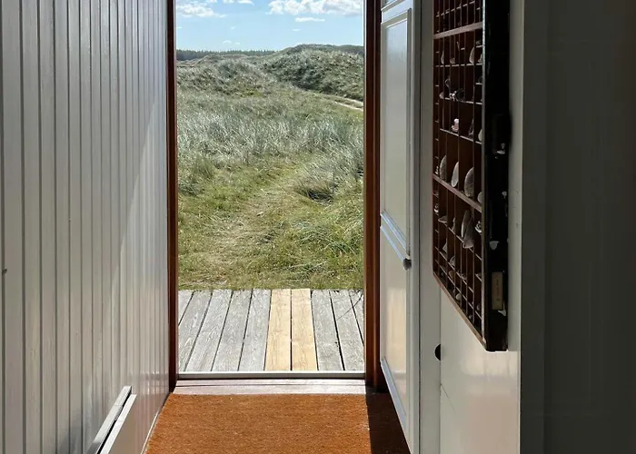 Wooden House In The Dunes Close To The Sea Сasa de vacaciones *